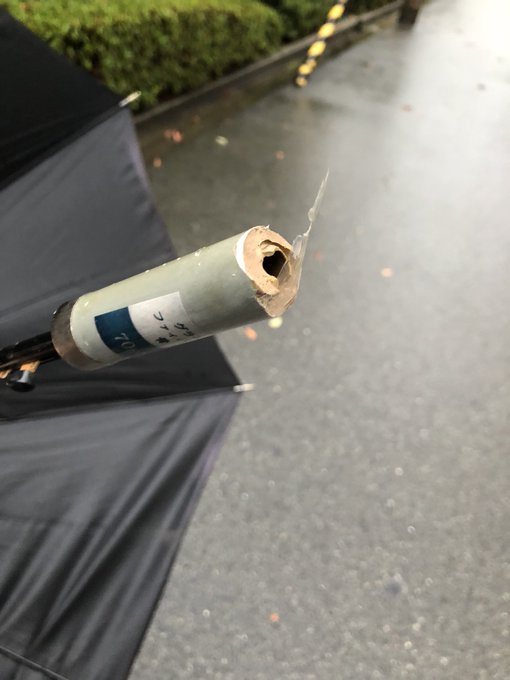 壊れた傘
